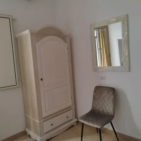 Otrantocasa *